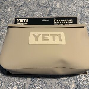 Yeti sidekick 3L with matching strap